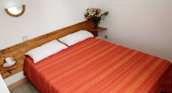 Hameau du Borsat Apartment, Tignes ski chalet, image 5